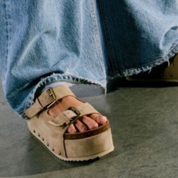 Free People Intentionally Blank Rule Breaker Platform Sandals Size 37 (6.5-7) - Picture 5 of 7